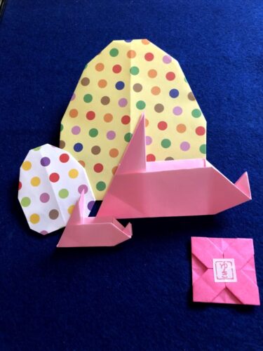 折り紙 うさぎ うさぎの折り紙。簡単に幼稚園や保育園の子供でも平面のかわいいウサギが作れます♪